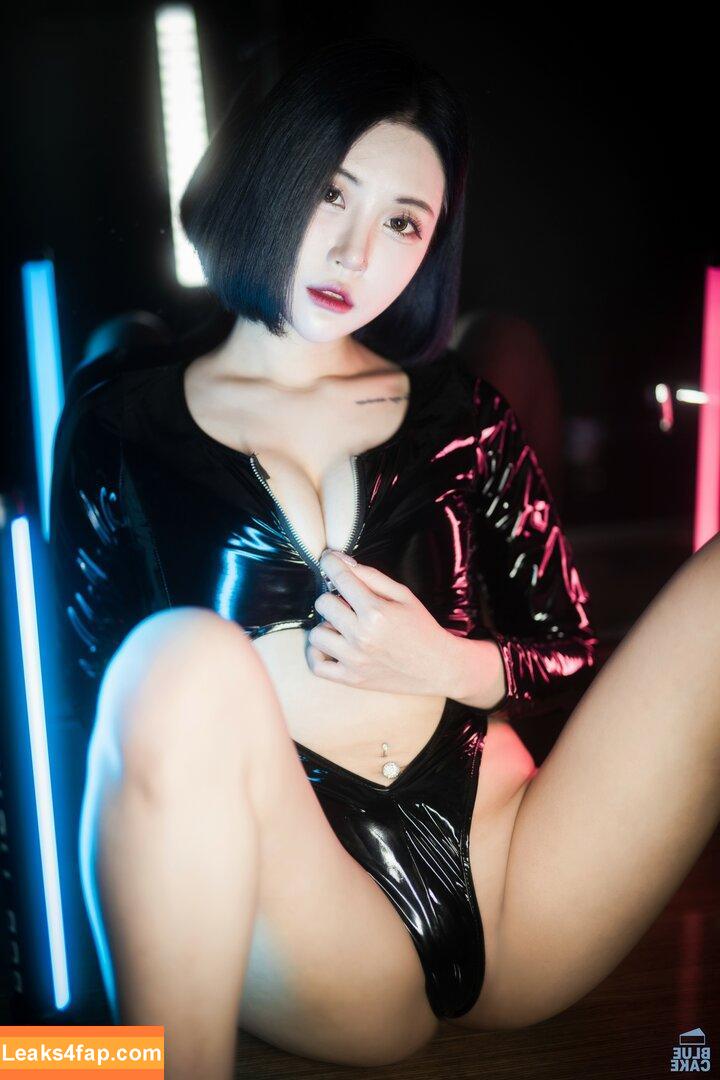 girlcrushfancam / Bomi / Girl Crush KPop / bomistry / bomistry2022 leaked photo photo #0147