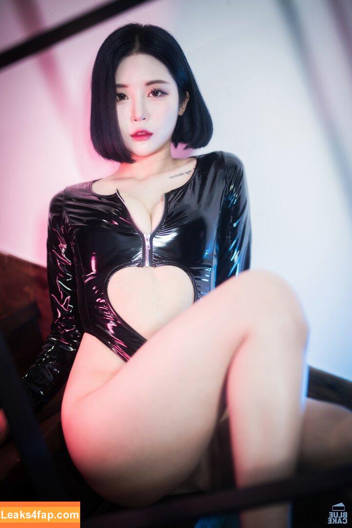 girlcrushfancam / Bomi / Girl Crush KPop / bomistry / bomistry2022 leaked photo photo #0157