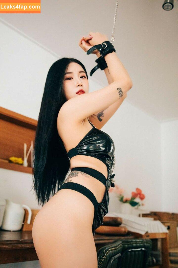 girlcrushfancam / Bomi / Girl Crush KPop / bomistry / bomistry2022 leaked photo photo #0197