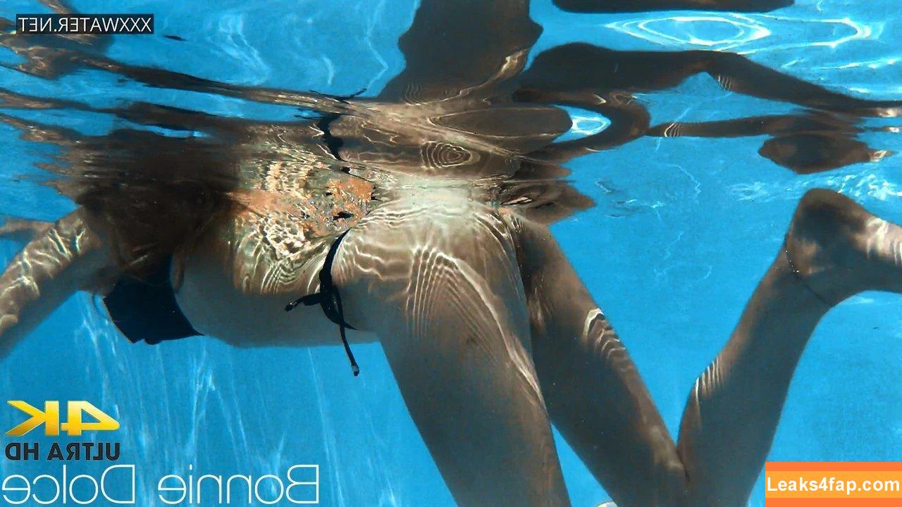 Bonnie Aaron /  leaked photo photo #0005