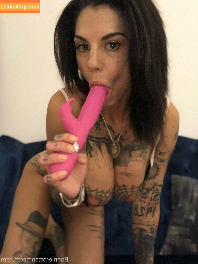 Bonnie Rotten / bonnierottenx / officialbonnierotten leaked photo photo #0095