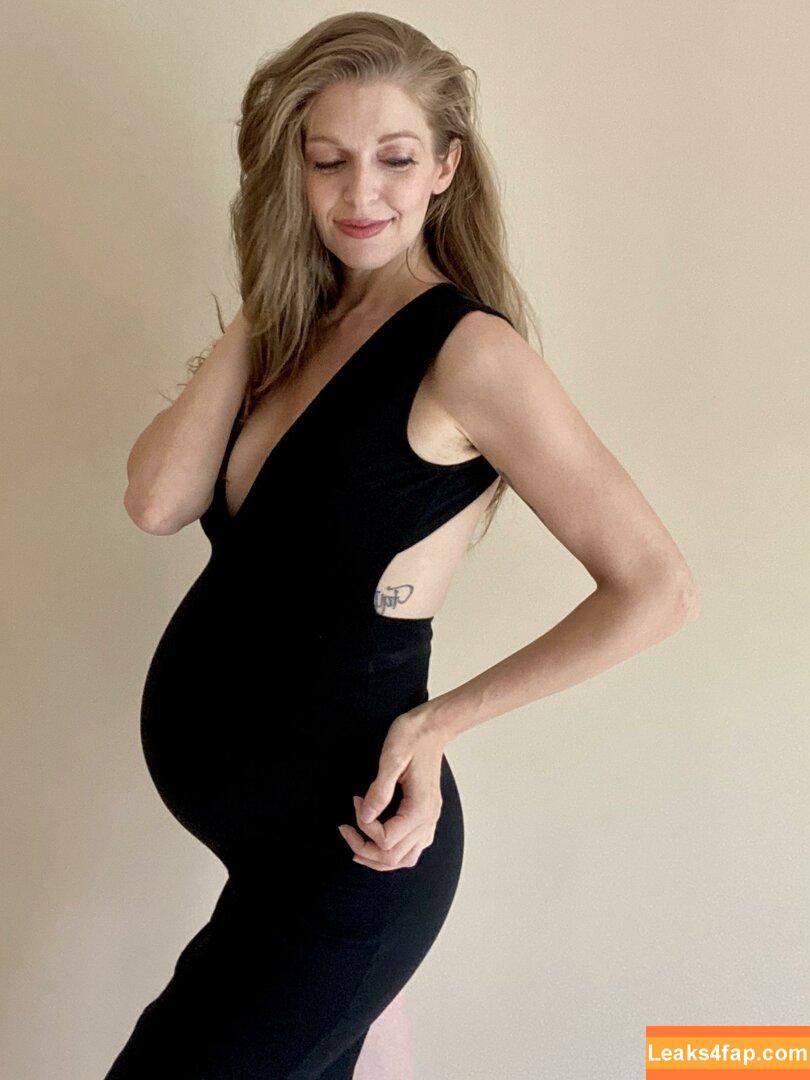 bonnie.stark / https: leaked photo photo #0217