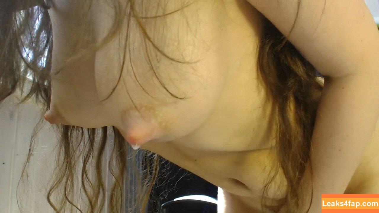 bonnie.stark / https: leaked photo photo #0282