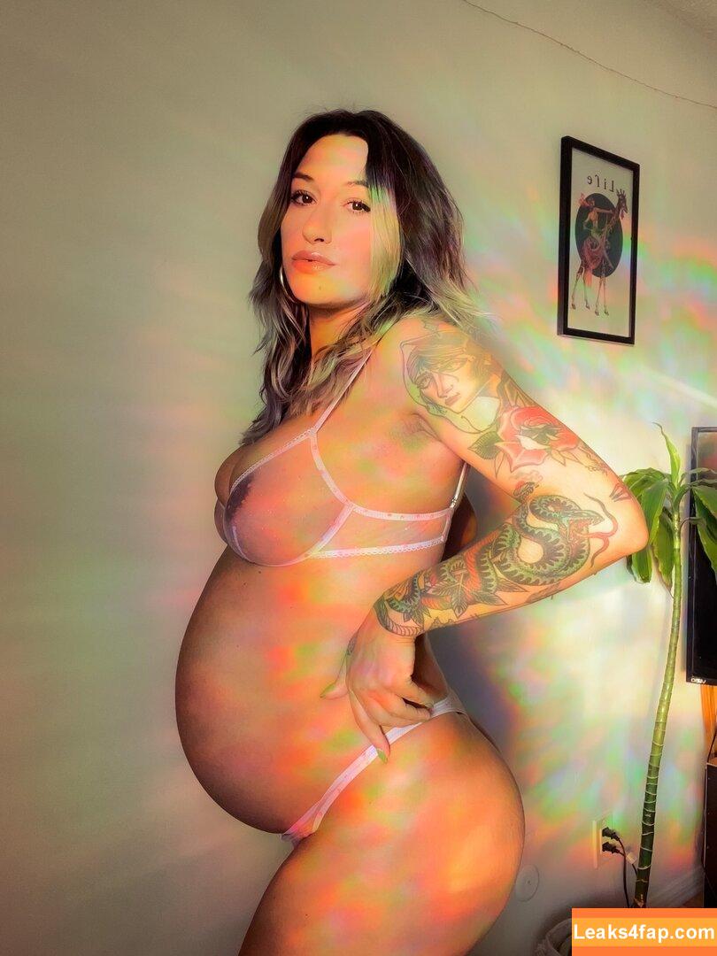 bonnie.stark / https: leaked photo photo #0460