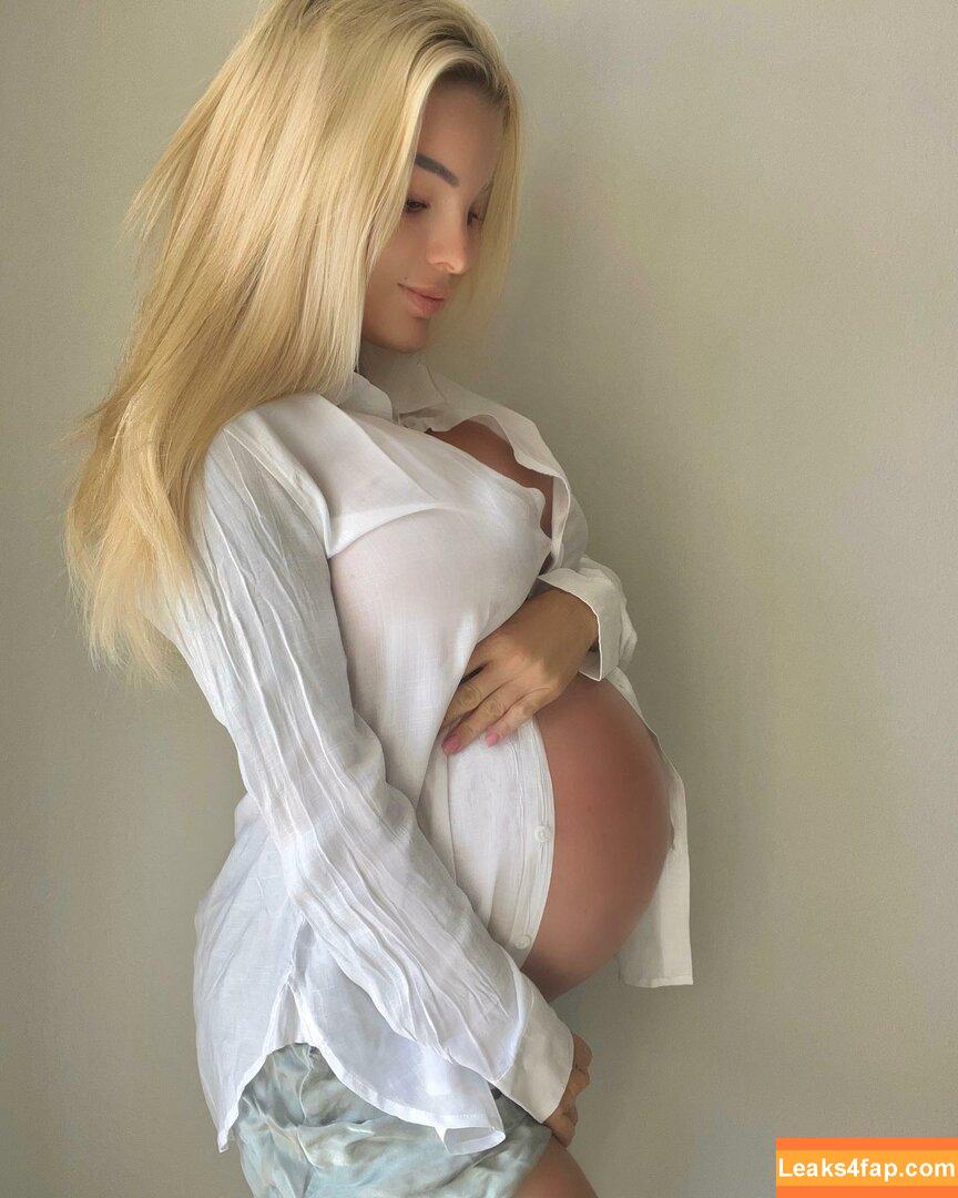 bonnie.stark / https: leaked photo photo #0779