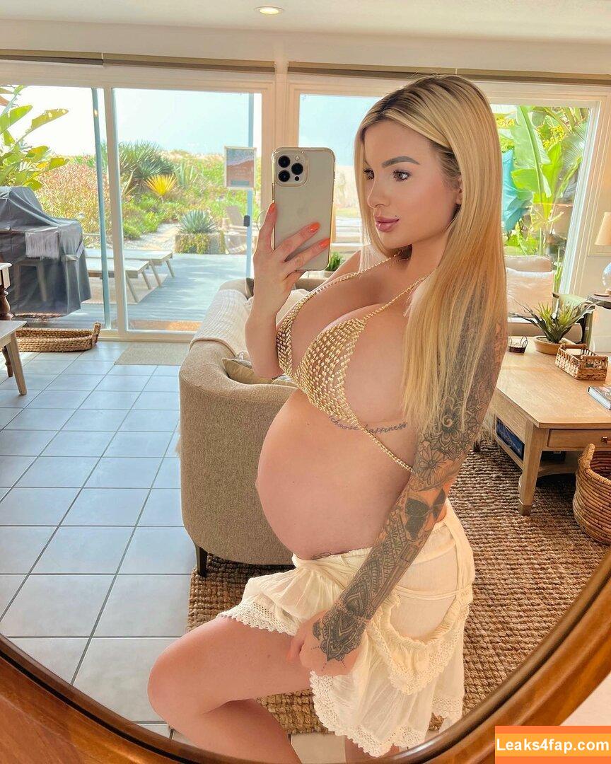 bonnie.stark / https: leaked photo photo #0795