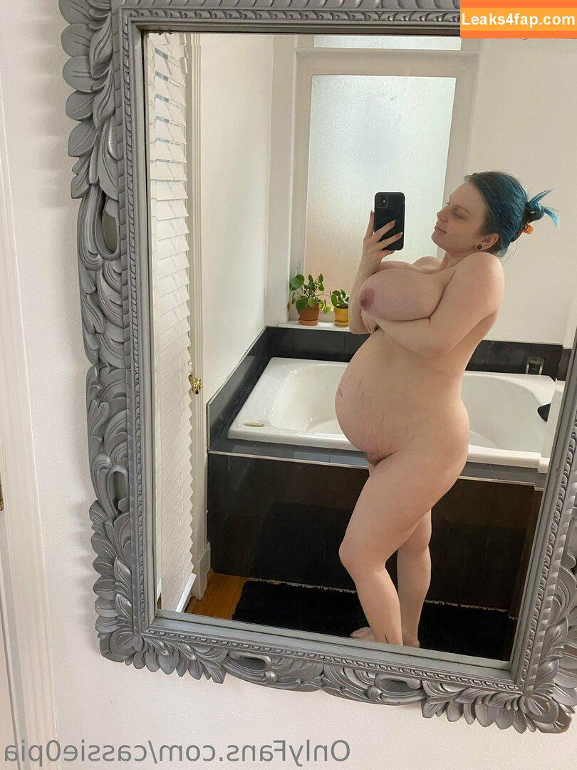 bonnie.stark / https: leaked photo photo #0835