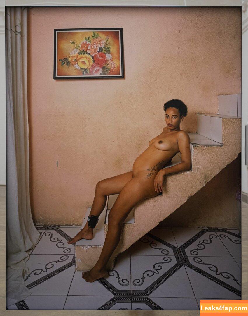 bonnie.stark / https: leaked photo photo #2570