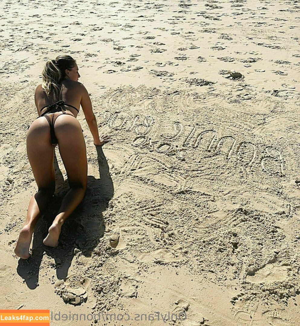 bonnieblue_xoxo / bonnie_blue_xo leaked photo photo #0002
