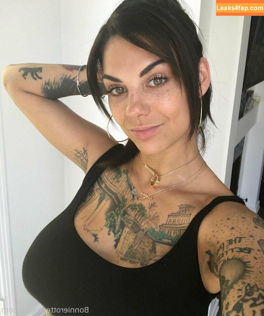 bonnierottenx / officialbonnierotten leaked photo photo #0018