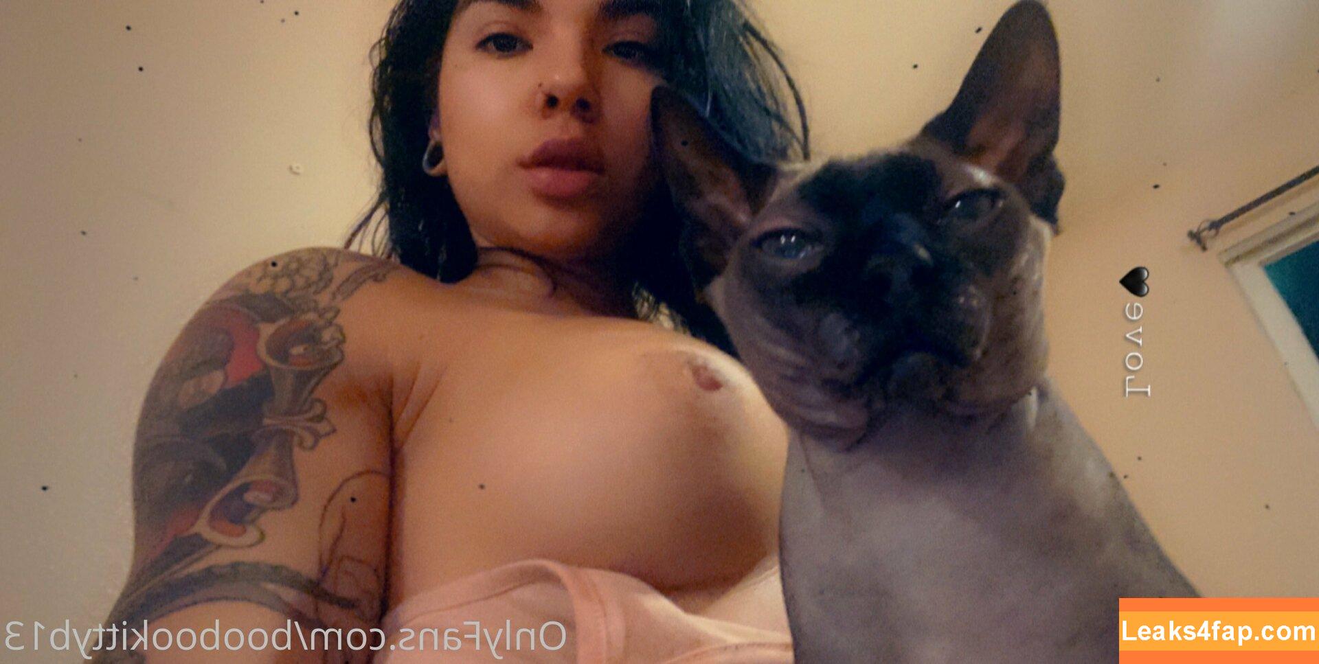 Boobookittyb13 / booboocumkitty / boobookittyyb13 / https: leaked photo photo #0135