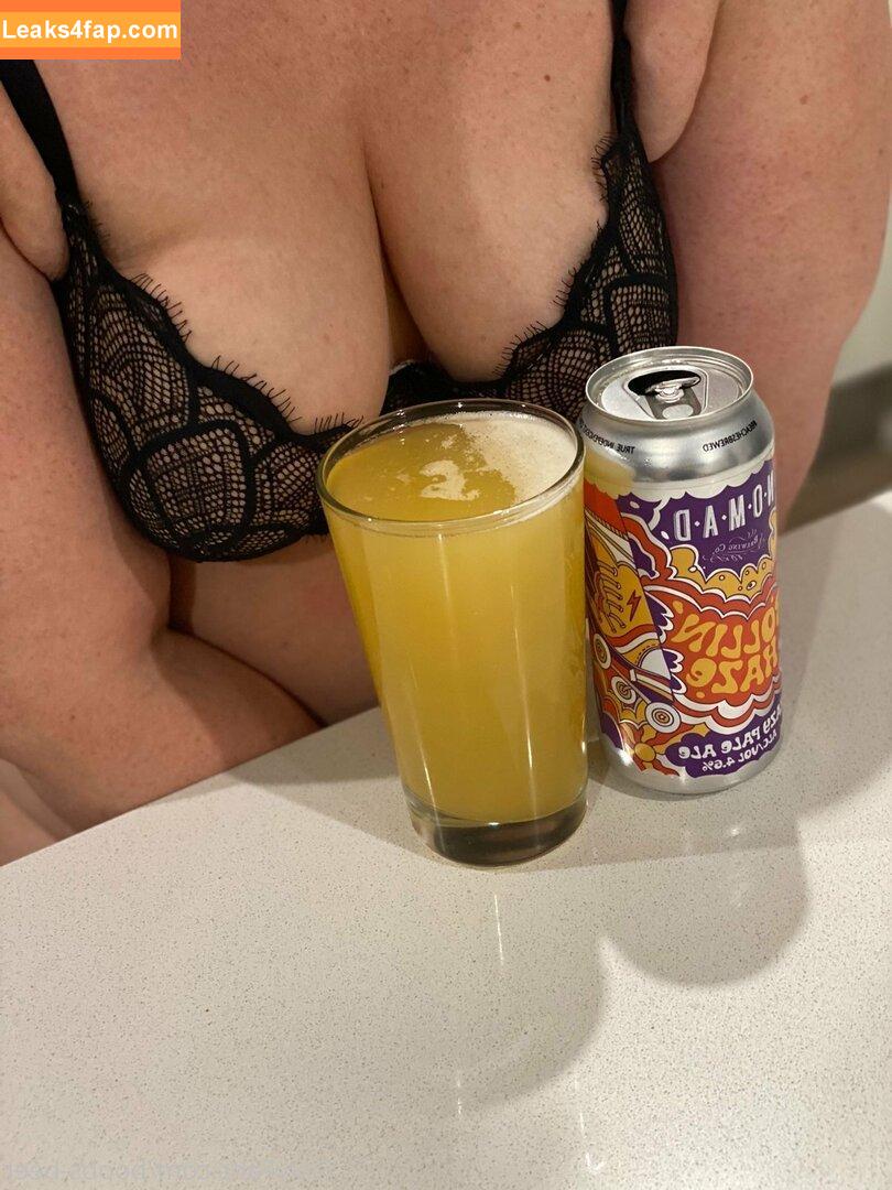 boobs-beer / beer.boobs leaked photo photo #0003