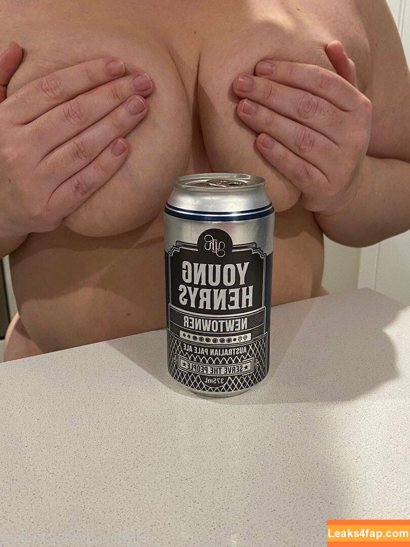 boobs-beer