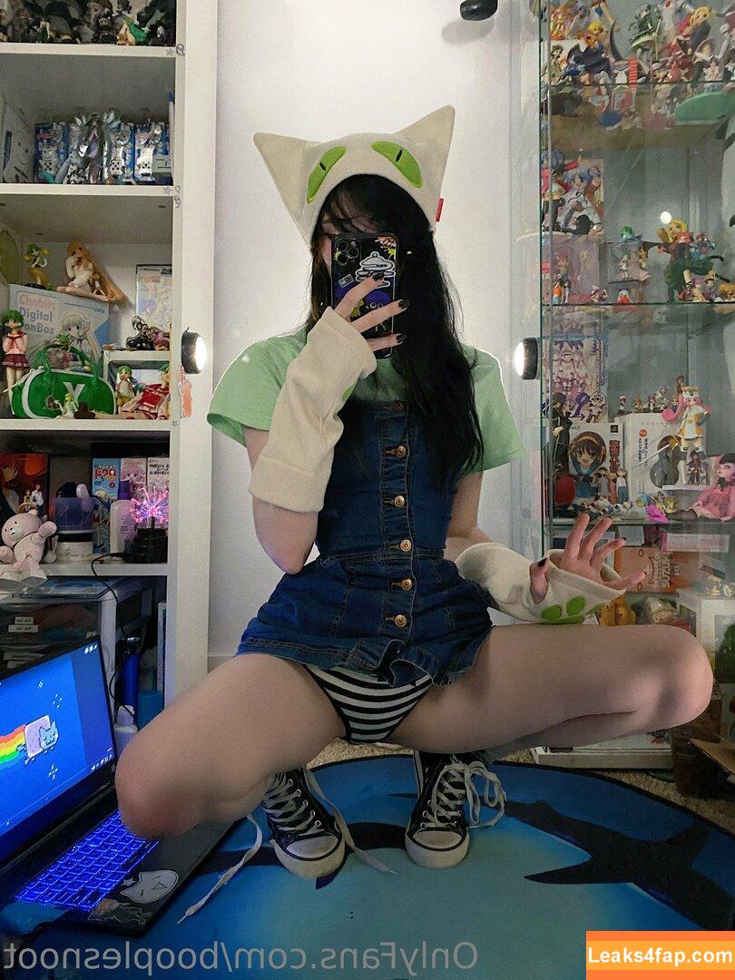 Booplesnoot / boople__snoot leaked photo photo #0398