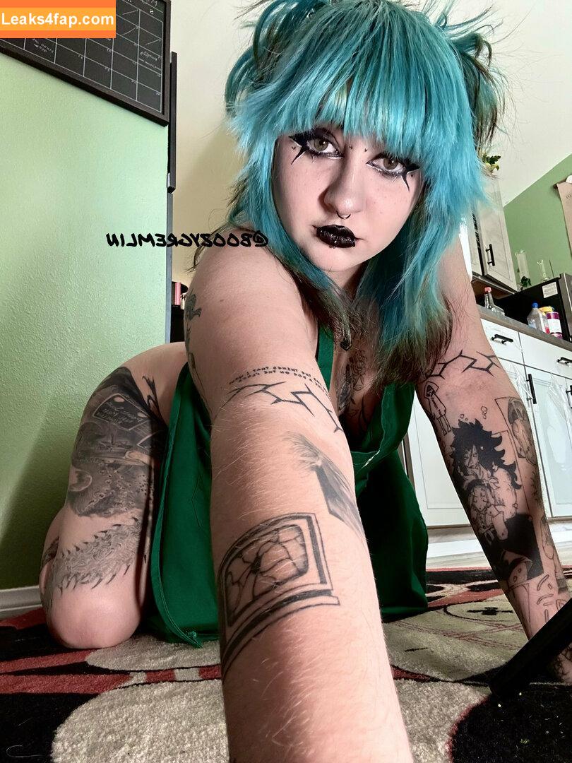 boozygremlin / boozy.gremlin leaked photo photo #0059