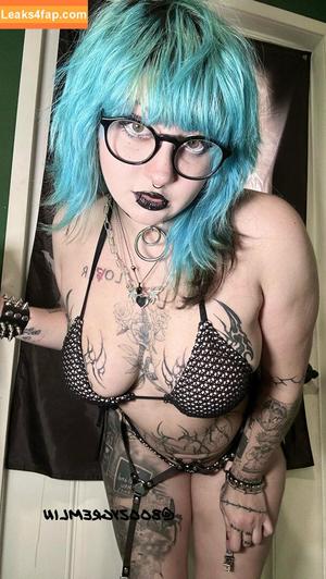 boozygremlin photo #0144