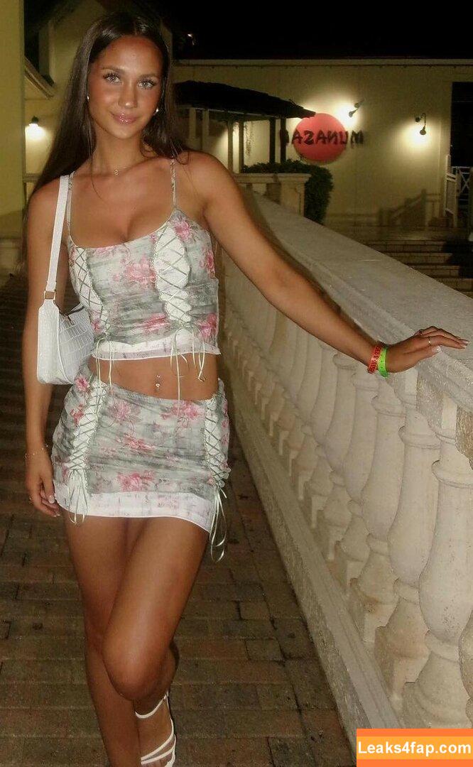 BoutineLA Babes / BoutinelaF / jade.harris_ leaked photo photo #0260