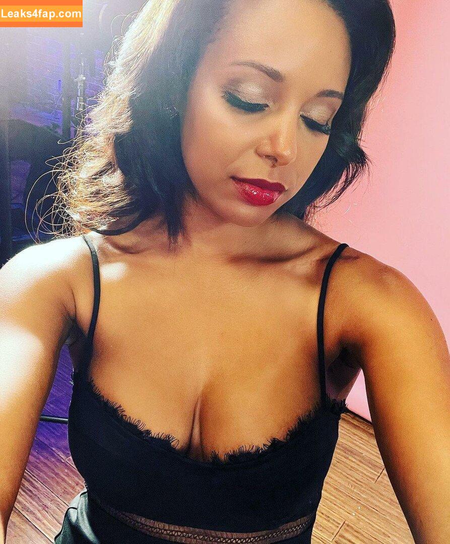 Brandi Rhodes / thebrandirhodes leaked photo photo #0060