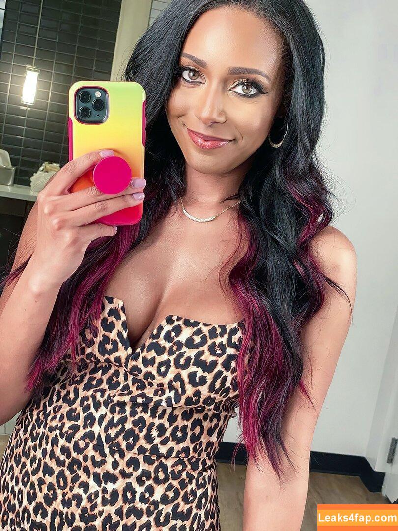 Brandi Rhodes / thebrandirhodes leaked photo photo #0287