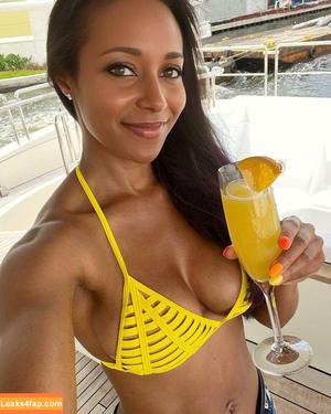 Brandi Rhodes photo #0183