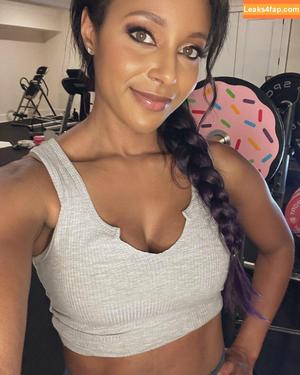 Brandi Rhodes photo #0219