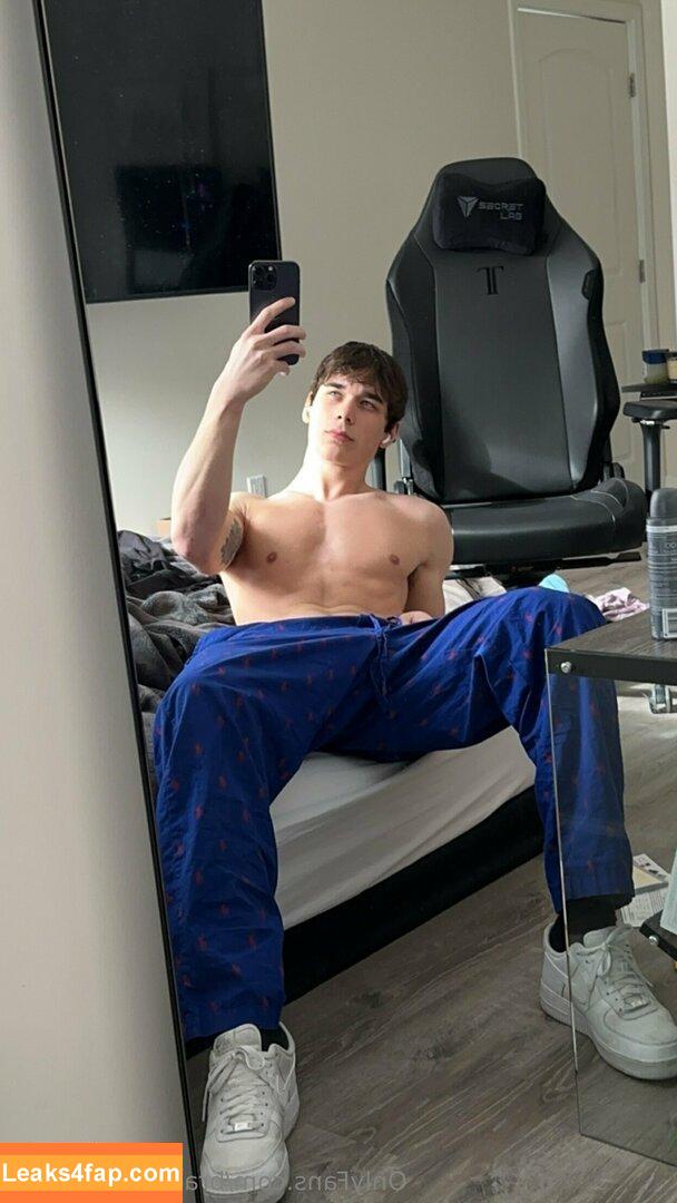 brandonrowlandx / brandonrowland leaked photo photo #0025