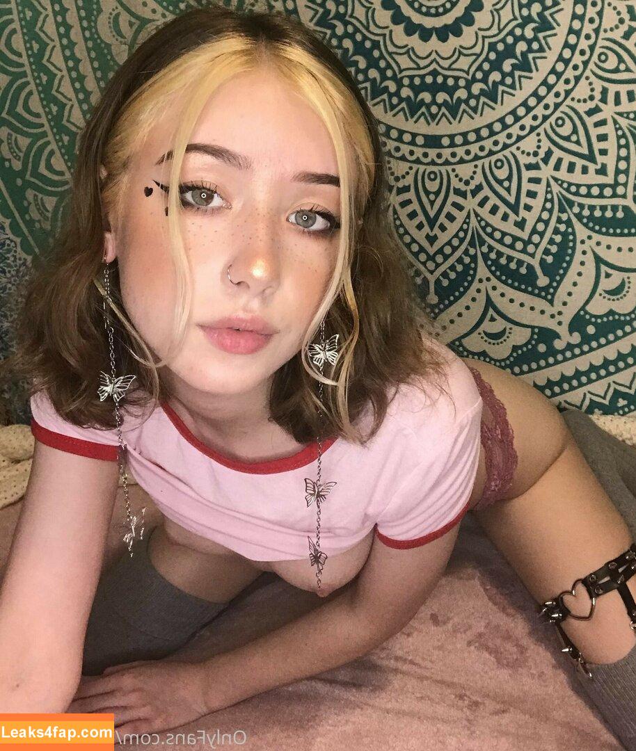 Brattyydeath / Brattydeath / Cherry_grl / waifu.brattyydeath leaked photo photo #0055