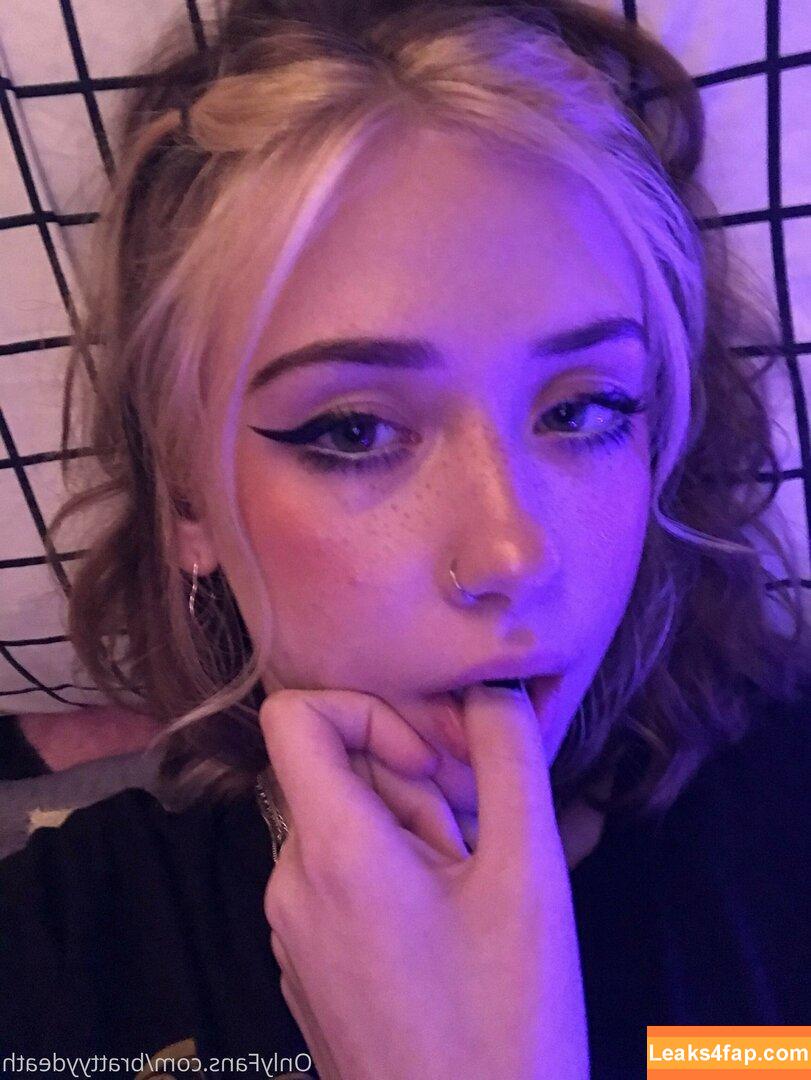 Brattyydeath / Brattydeath / Cherry_grl / waifu.brattyydeath leaked photo photo #0082