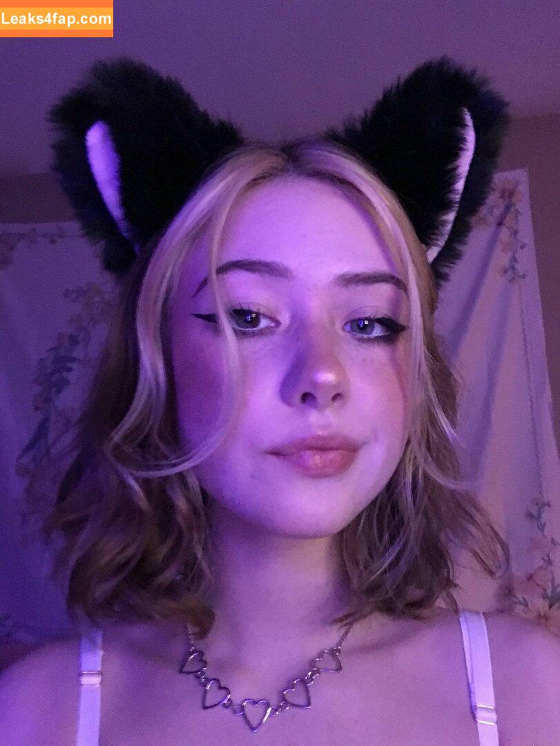 Brattyydeath / Brattydeath / Cherry_grl / waifu.brattyydeath leaked photo photo #0124