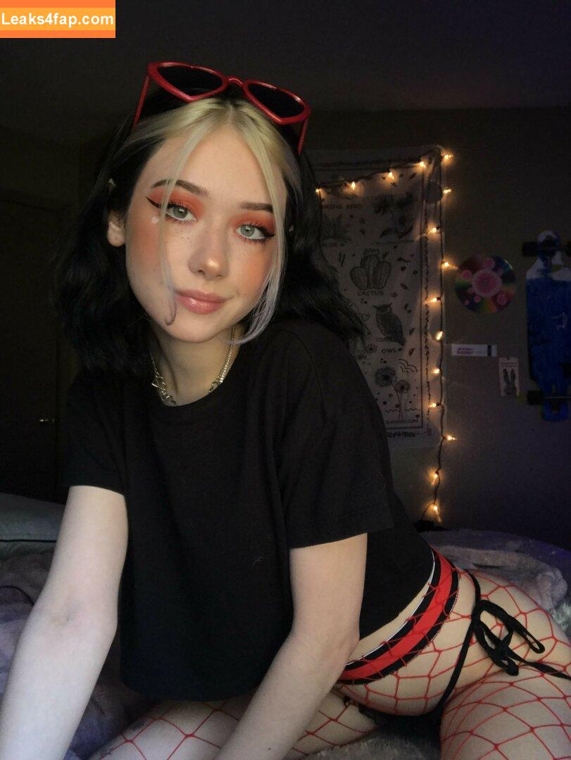 Brattyydeath / Brattydeath / Cherry_grl / waifu.brattyydeath leaked photo photo #0129