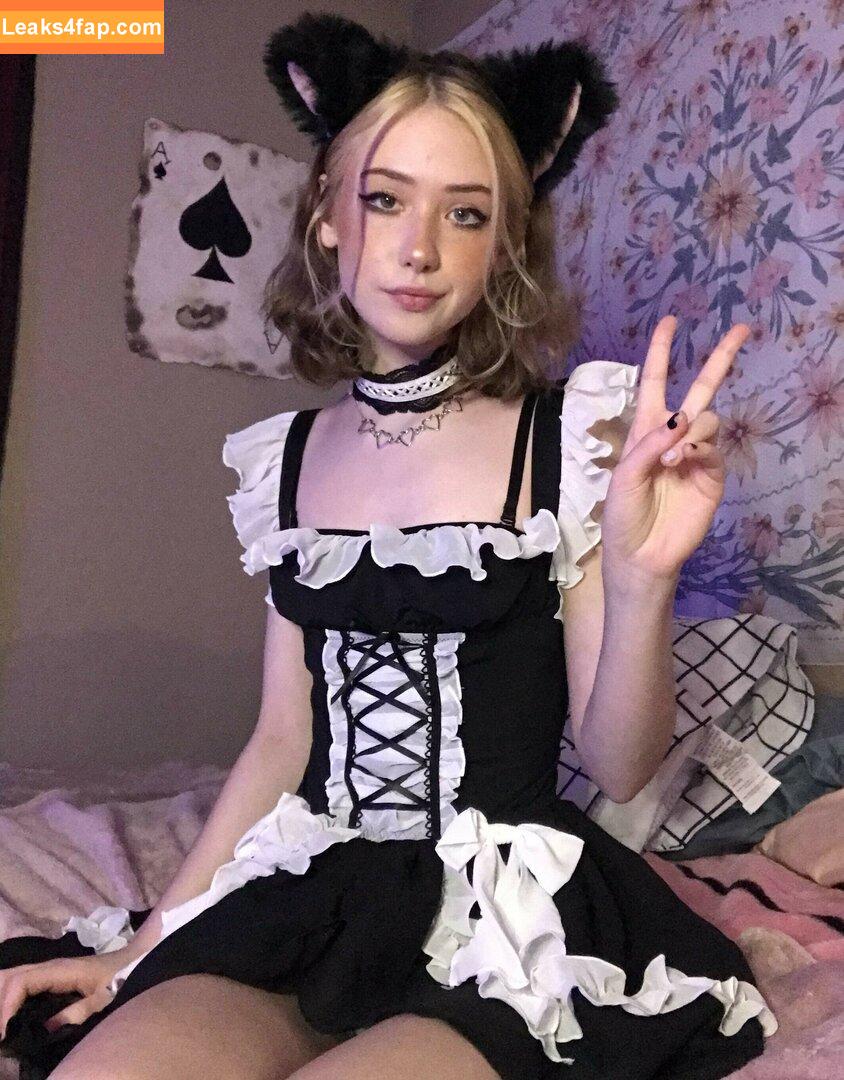 Brattyydeath / Brattydeath / Cherry_grl / waifu.brattyydeath leaked photo photo #0154