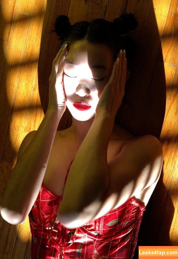 breadfaceblog /  leaked photo photo #0006
