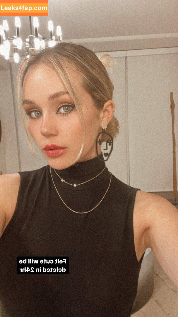 Brec Bassinger / brec_bassinger / brecbassinger leaked photo photo #0001