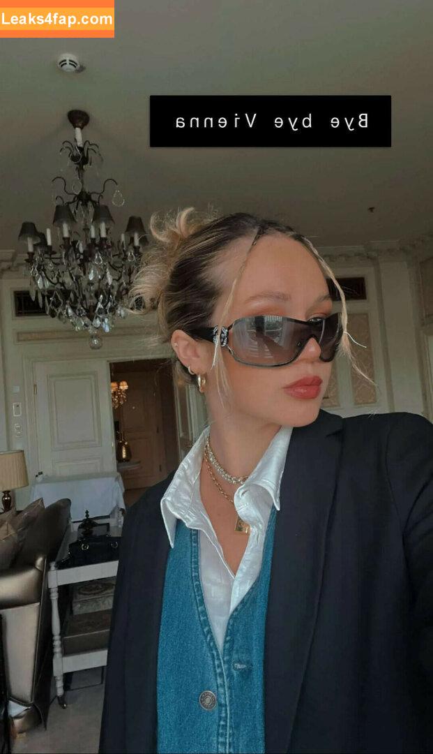 Brec Bassinger / brecbassinger слитое фото фото #0058