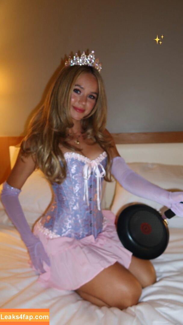 Brec Bassinger / brec_bassinger / brecbassinger leaked photo photo #0468