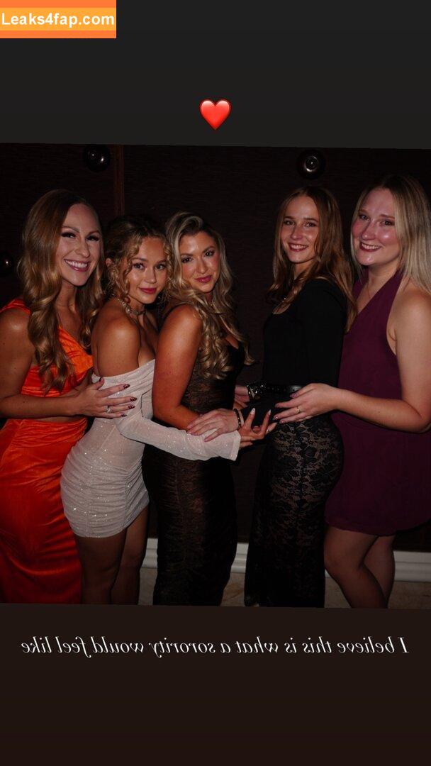 Brec Bassinger / brec_bassinger / brecbassinger leaked photo photo #0477