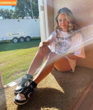 Brec Bassinger photo #0005