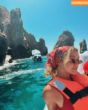 Brec Bassinger photo #0103