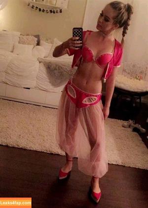 Brec Bassinger фото #0447
