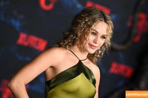 Brec Bassinger photo #0472