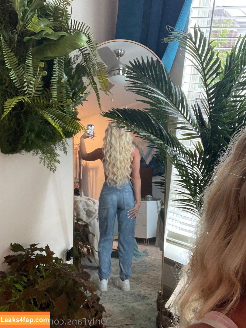 breebby.j / jbreezywb leaked photo photo #0038