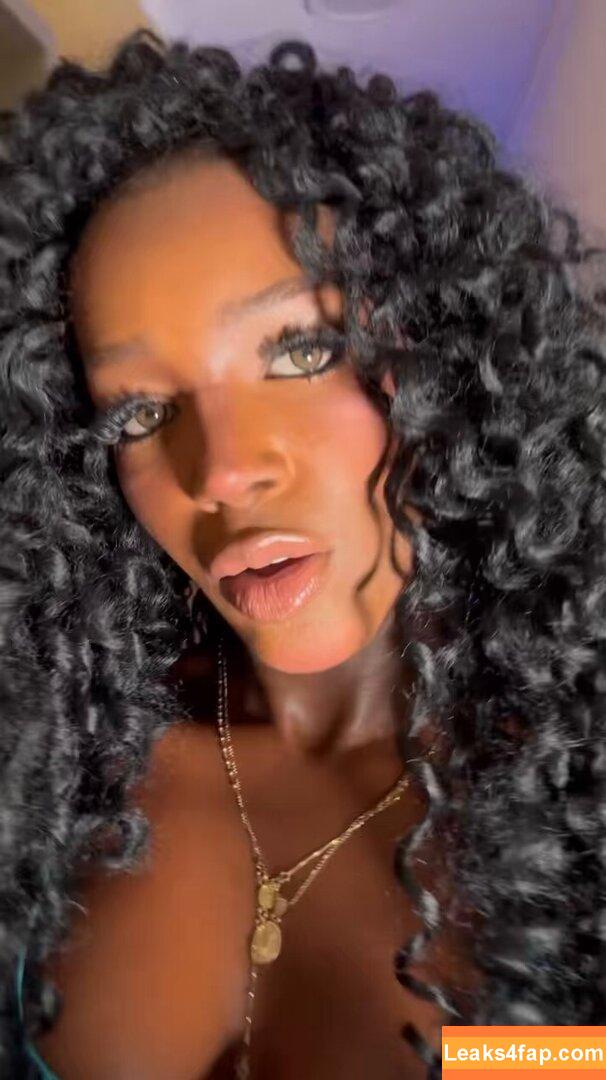 Brenda Perlaza / brendaperlaza leaked photo photo #0050