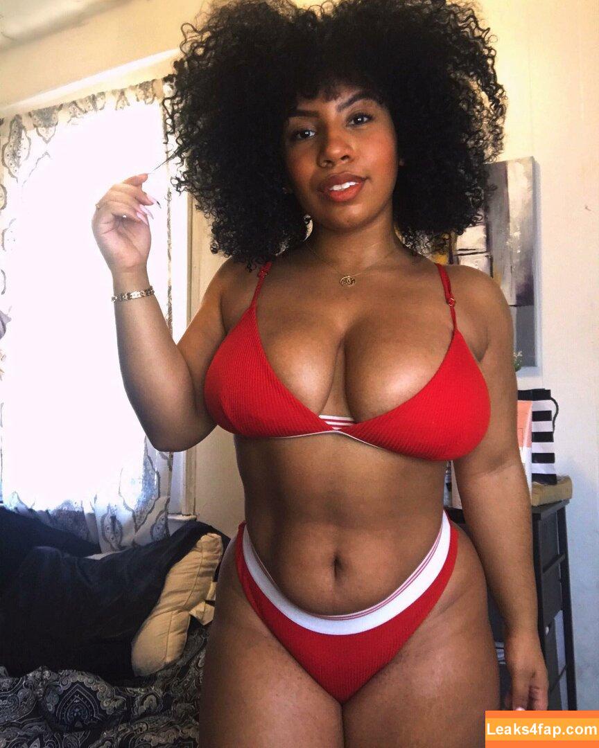 Bri Ballesteros / forevercurlybri leaked photo photo #0009