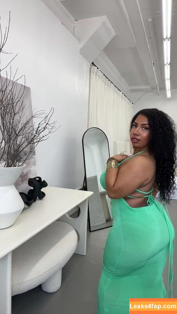 Bri Ballesteros / forevercurlybri leaked photo photo #0038