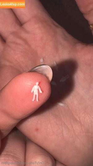 briabigfeet photo #0034