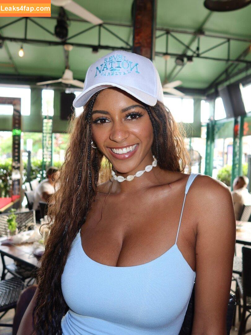 Briana Smith / brianaans / brianaas / brismith leaked photo photo #0390