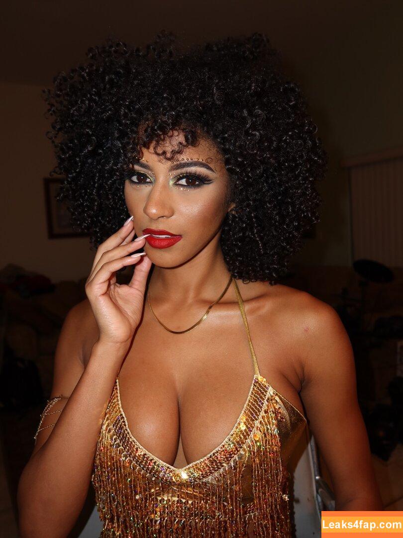 Briana Smith / brianaans / brianaas / brismith leaked photo photo #0407