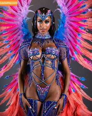 Briana Smith photo #0058