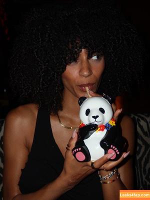 Briana Smith photo #0477