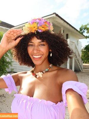Briana Smith photo #0509